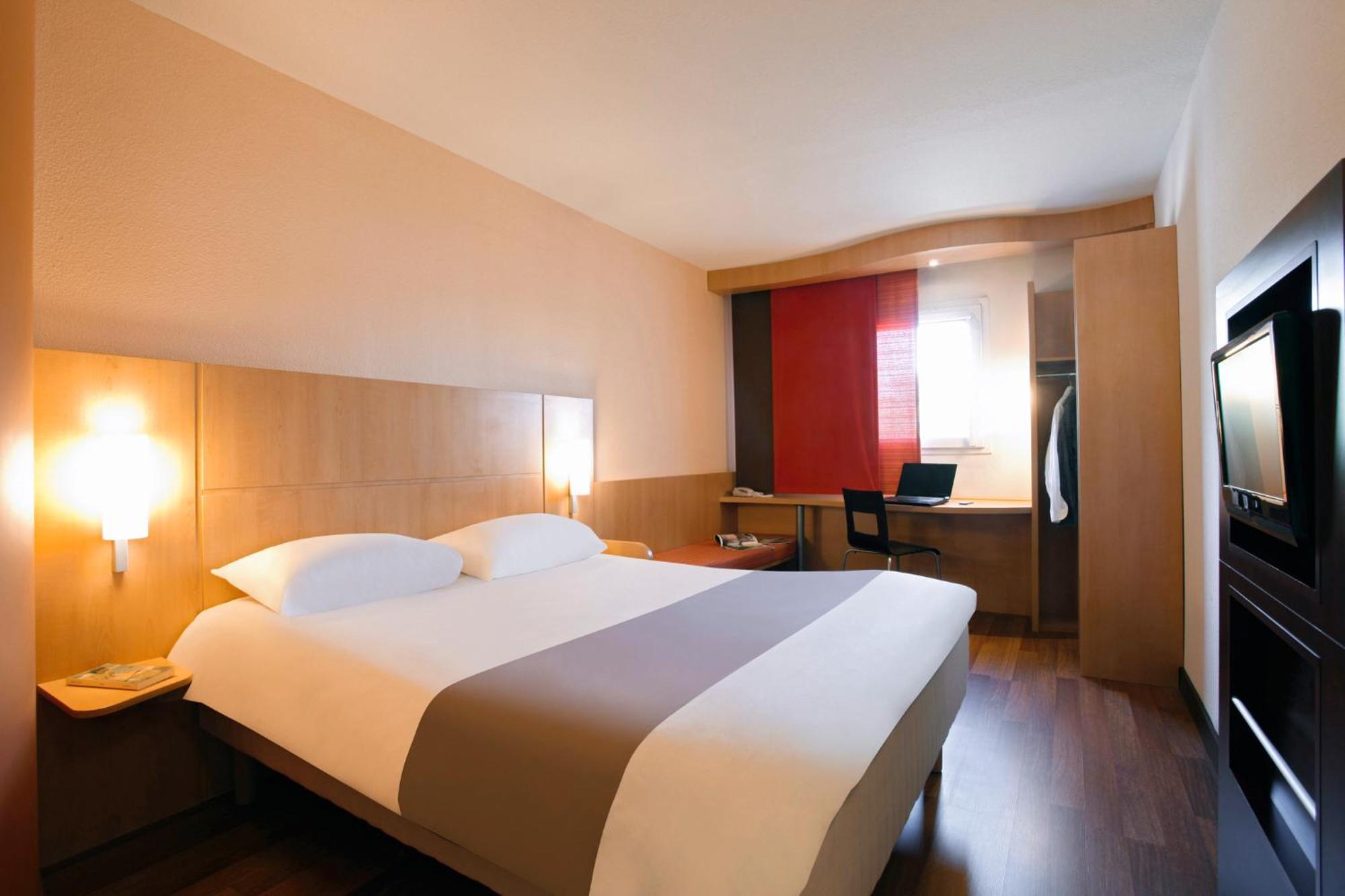 מלון Ibis Manosque Cadarache מראה חיצוני תמונה