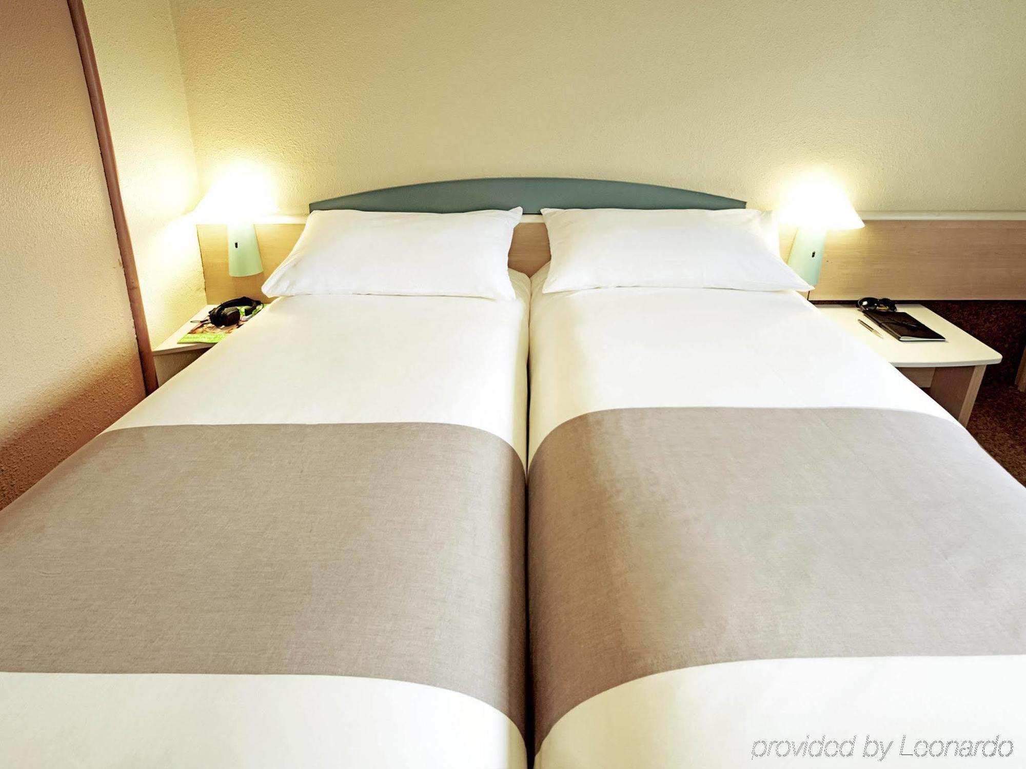 מלון Ibis Manosque Cadarache מראה חיצוני תמונה