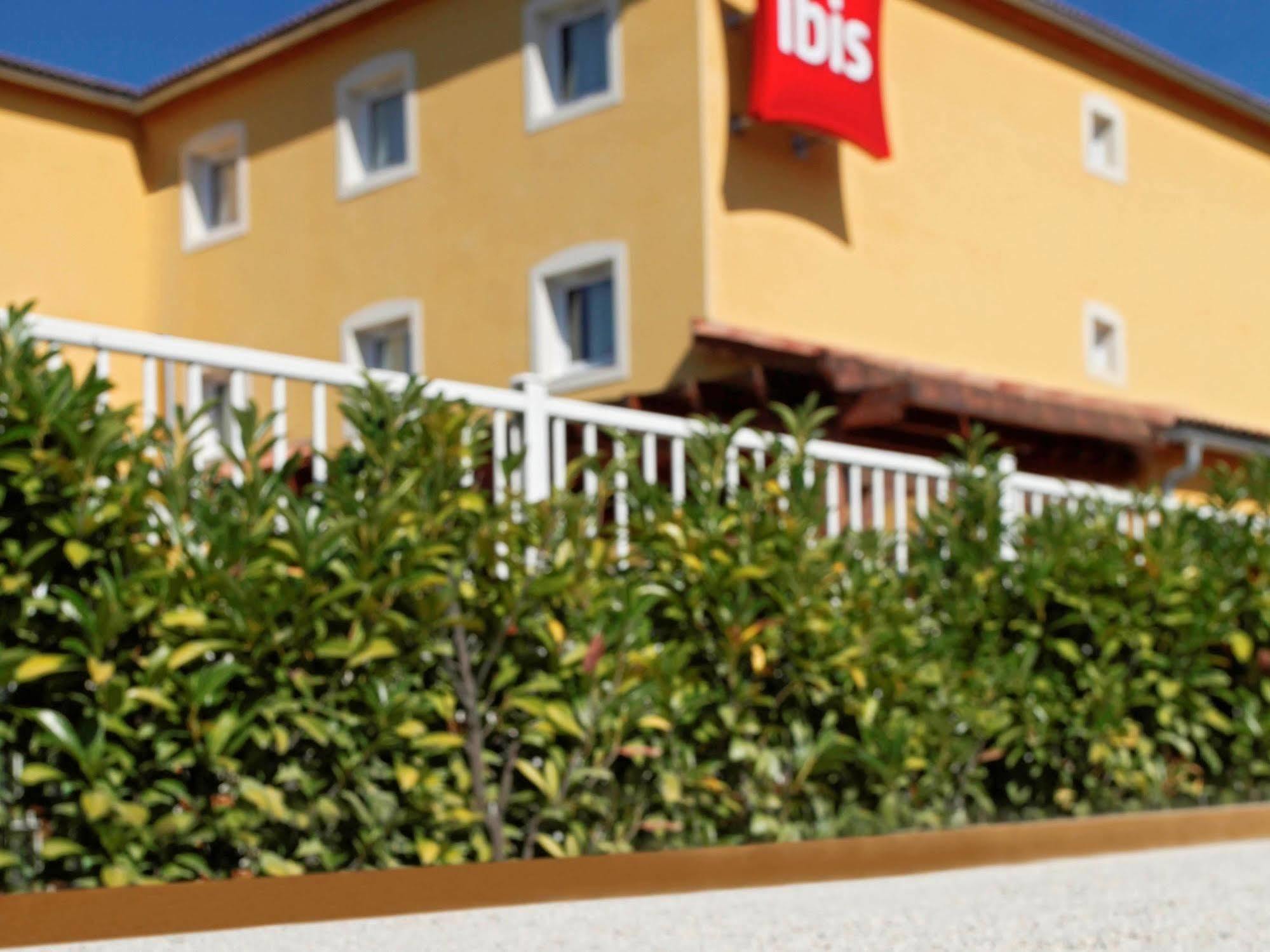 מלון Ibis Manosque Cadarache מראה חיצוני תמונה